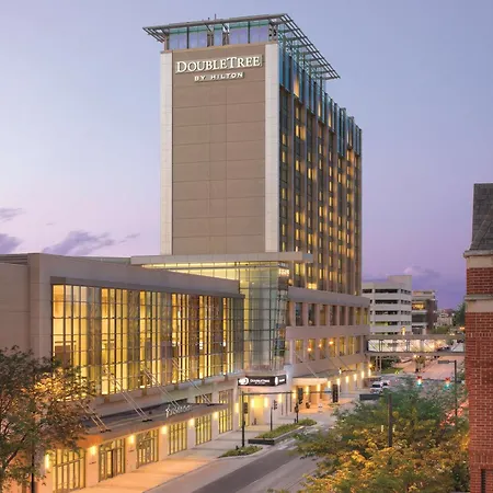 Doubletree By Hilton Hotel Cedar Rapids Convention Complex-3